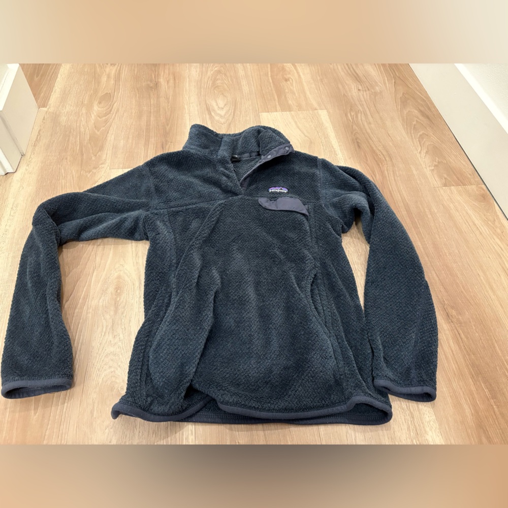 Patagonia Snap Fleece Pull over * Read*